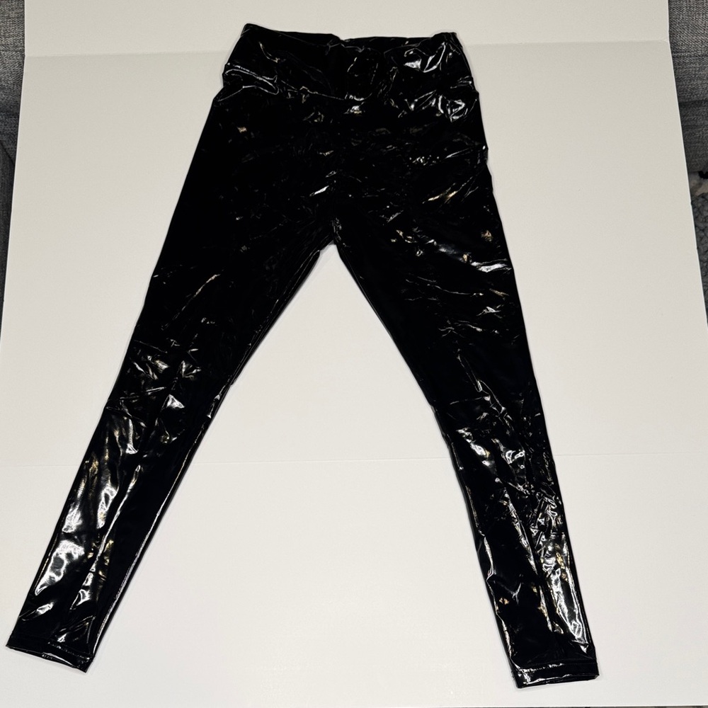 Shiny Black Leggings